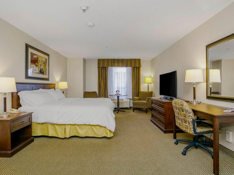 Holiday Inn Express Hotel & Suites - Slave Lake By IHGの写真