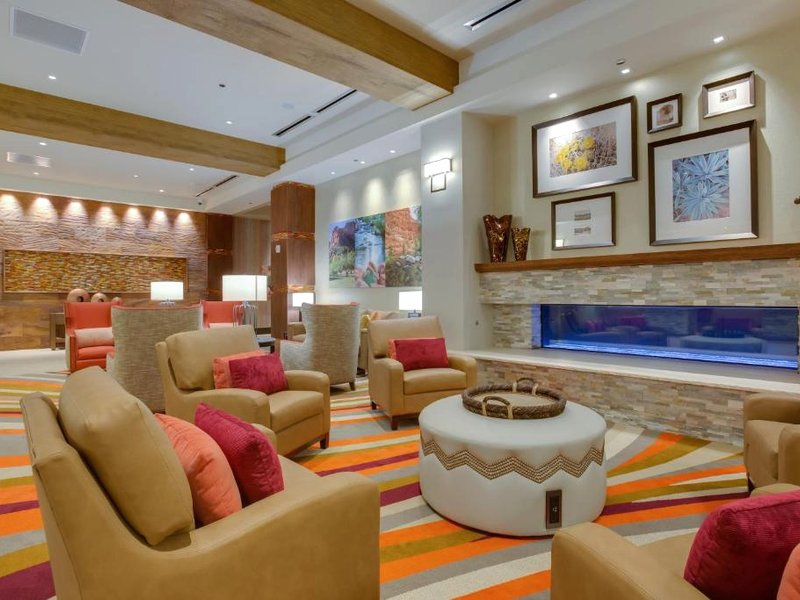 CLIFF CASTLE CASINO HOTELの写真