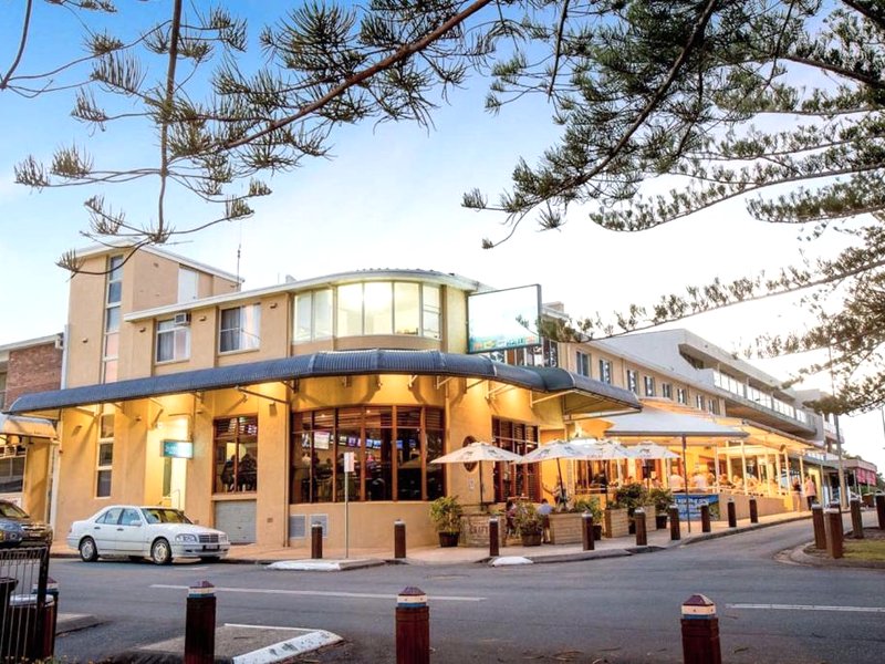 Seabreeze Beach Hotelの写真