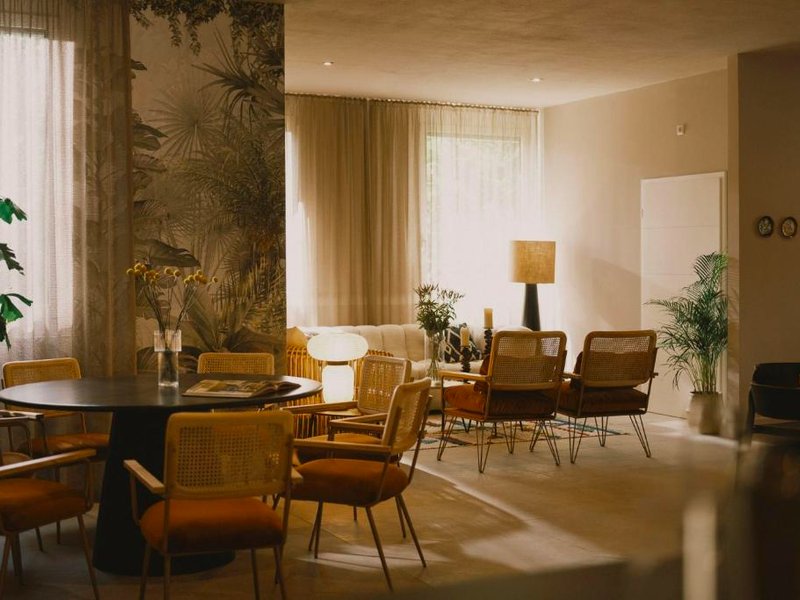 2Places Sideの写真