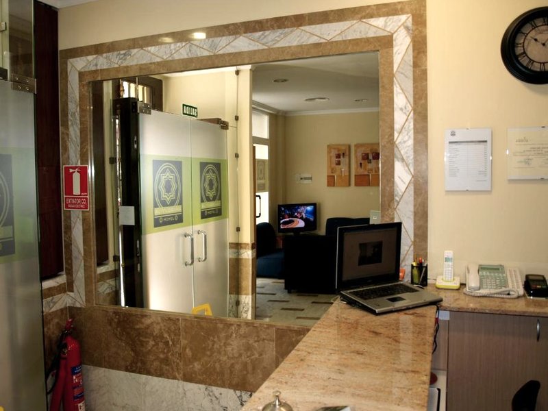 Hotel Al-Yussanaの写真