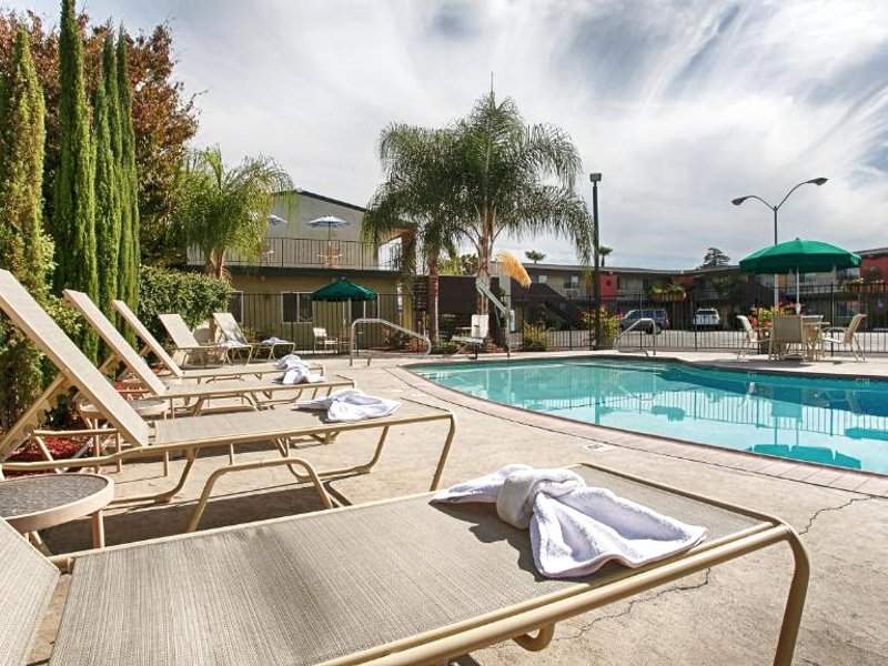 デイズ イン&スイーツ バイ ウィンダム ローダイ (Days Inn & Suites by Wyndham Lodi)の写真