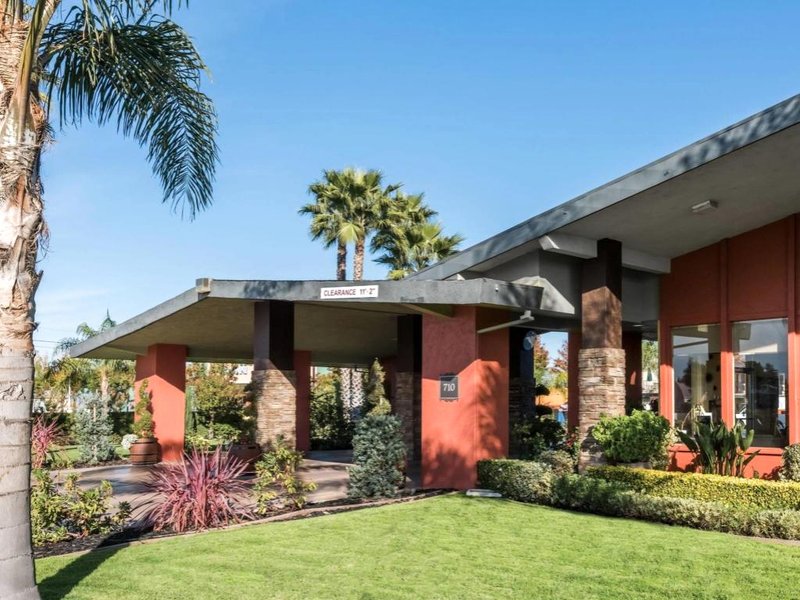 デイズ イン&スイーツ バイ ウィンダム ローダイ (Days Inn & Suites by Wyndham Lodi)の写真