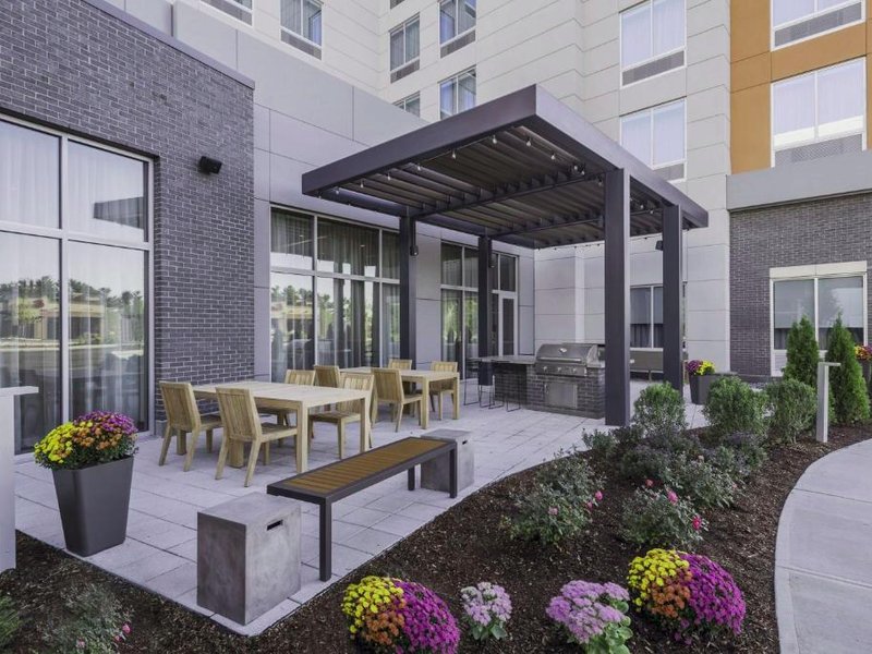 Homewood Suites by Hilton Boston Woburnの写真