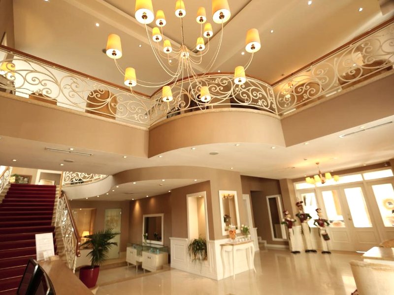 Palace Hotel & SPAの写真