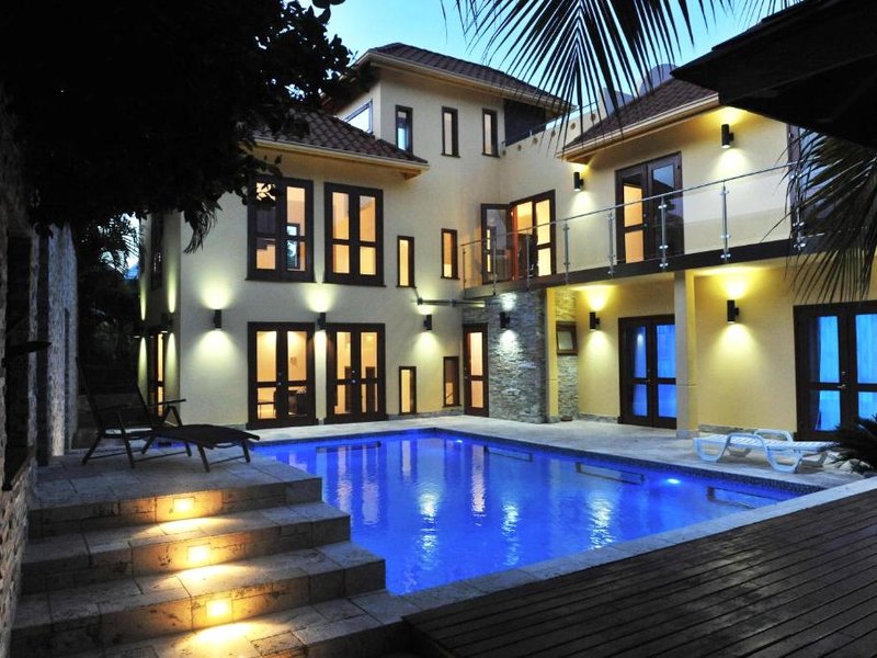 ONE LUXE JAMAICA VILLA with private pool, modern interior and secludedの写真