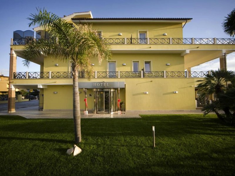 ホテル ヴィラ ティレーノ (Hotel Villa Tirreno)の写真