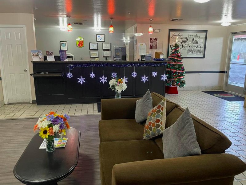 スーパー 8 バイ ウインダム ファーンリー (Super 8 By Wyndham Fernley)の写真