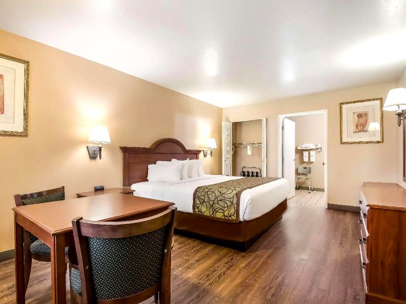 シュア ステイ ホテル バイ ベスト ウェスタン ファーンリー (SureStay Hotel By Best Western Fernley)の写真