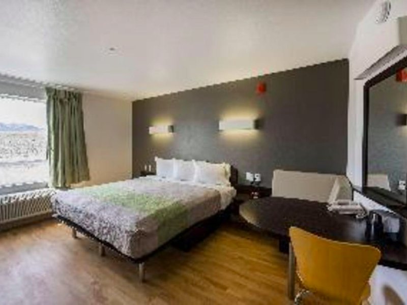 Studio 6 Sparks, NV Tahoe Reno Industrial Centerの写真