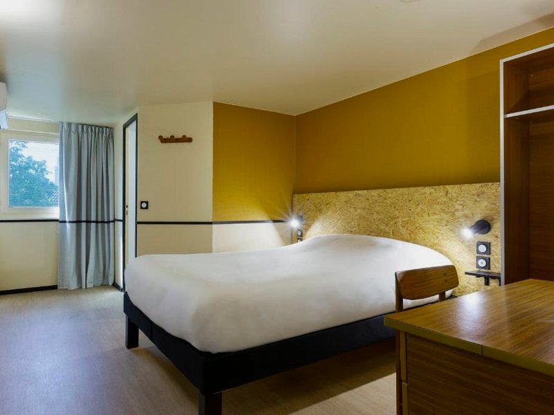 ホテル キリヤード パリ クエスト ヴィルヌーヴ ラ ガレンヌ (Hotel Kyriad Paris Ouest Villeneuve La Garenne)の写真