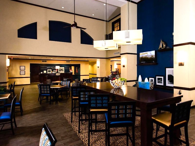 Hampton Inn & Suites Port Arthurの写真