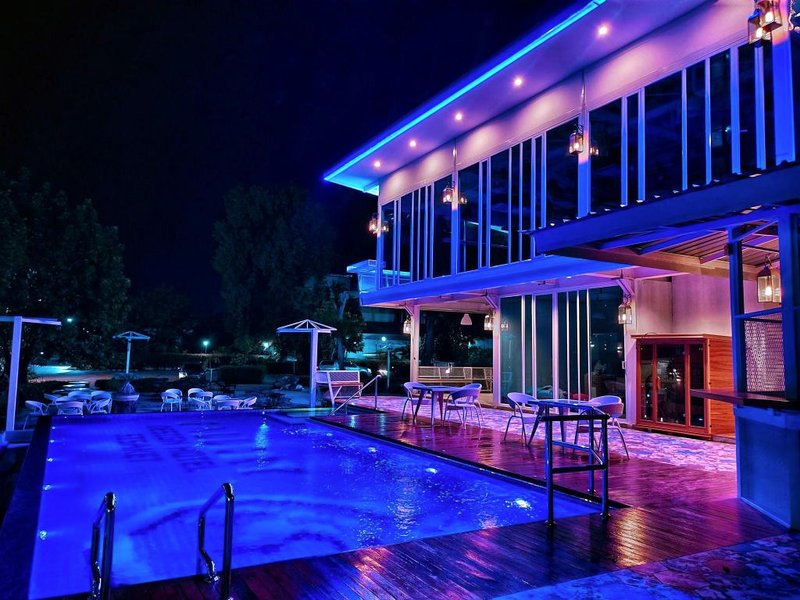 ギャラリー デザイン ホテル シーサケート (Gallery Design Hotel Sisaket)の写真