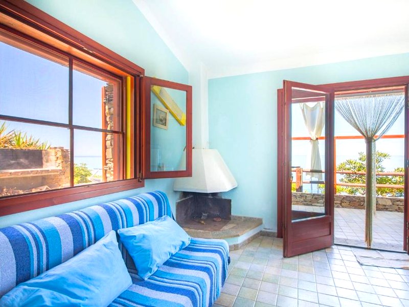 La dolce casa di Luisa - Costa Verde - SUPER VISTA MARE- 400 metri al mare- Pistis FREE WIFI IUNQ064の写真