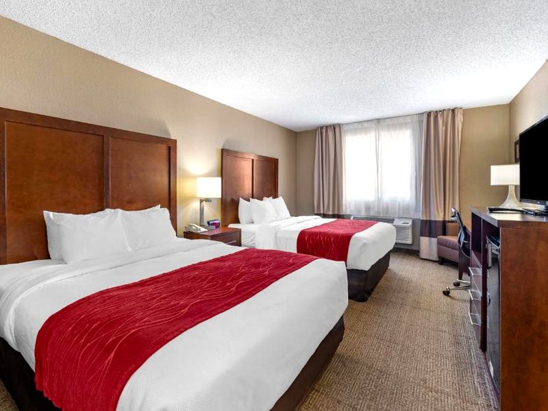 Comfort Inn & Suites Hays I-70の写真
