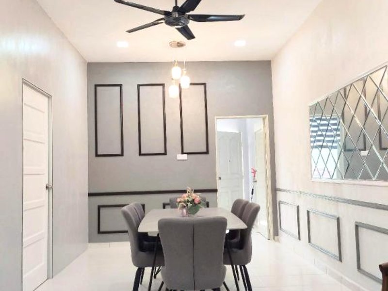 ［ランタウ パンジャン タウン］一軒家（281m²）｜ 3ベッドルーム／1バスルーム (Cassa Dinies private pool Rantau Panjang)の写真