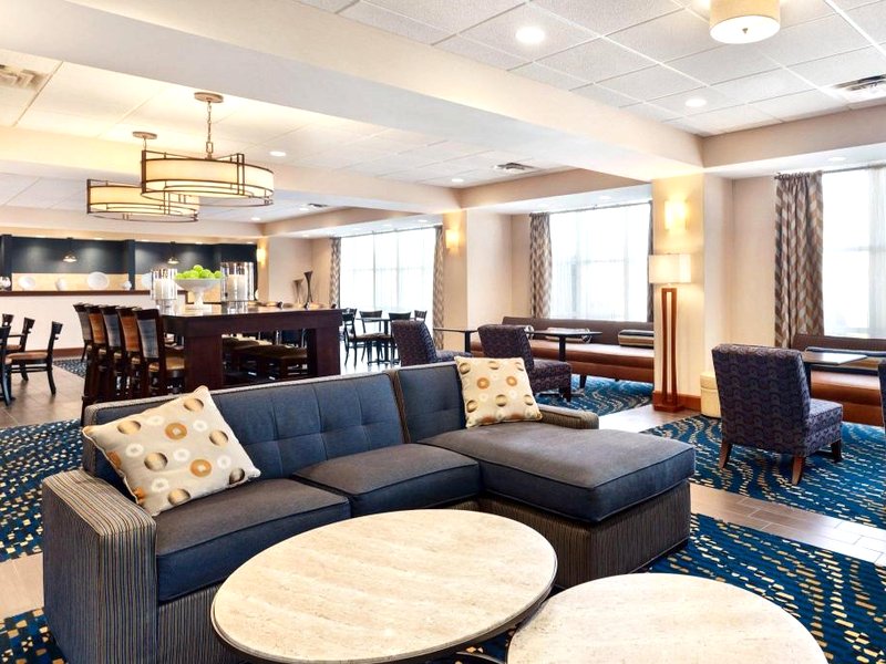 ハンプトン イン ウォータータウン (Hampton Inn Watertown)の写真