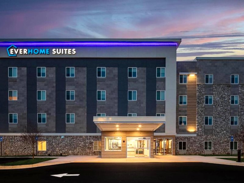 Everhome Suites Ontarioの写真
