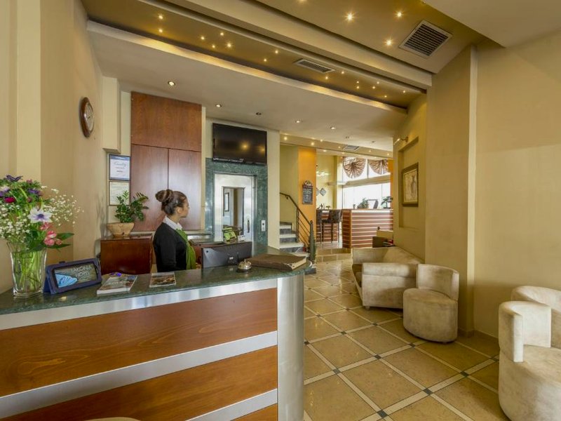 Lakonia Hotelの写真