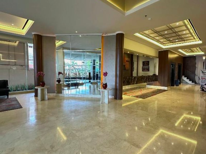 グランド ズリ ドゥマイ ホテル (Grand Zuri Dumai Hotel)の写真