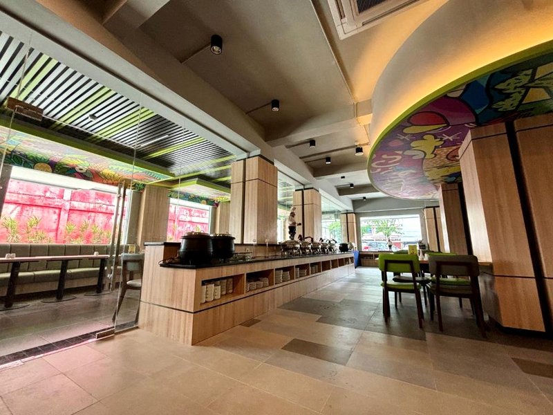 マックスワン ドゥマイ (MAXONE Dumai)の写真