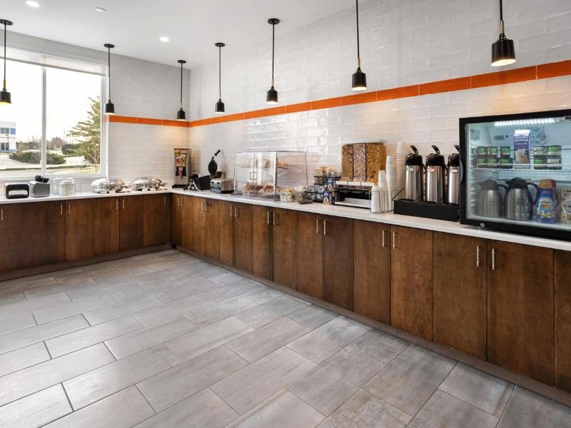 ラ キンタ イン ＆ スイーツ バイ ウィンダム ウィリストン／バーリントン (La Quinta Inn & Suites by Wyndham Williston/Burlington)の写真