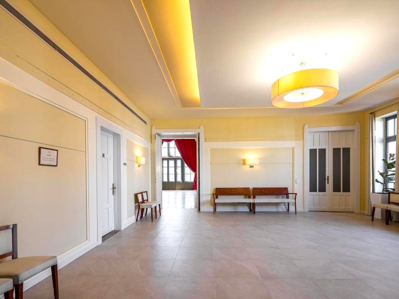 エリザベット キラリーン ホテル (Erzsebet Kiralyne Hotel)の写真