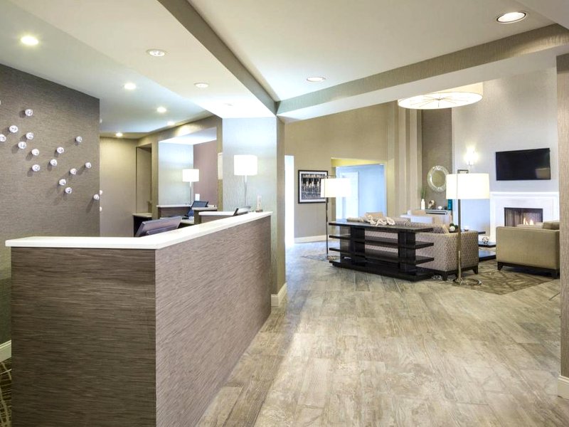 ダブルツリー バイ ヒルトン ローレル (DOUBLETREE BY HILTON LAUREL)の写真