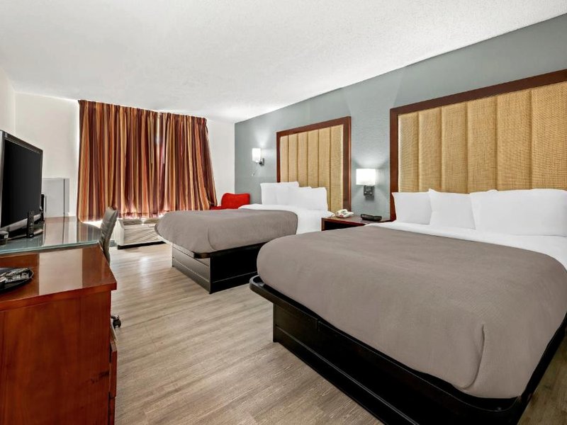 クオリティ イン (Quality Inn)の写真