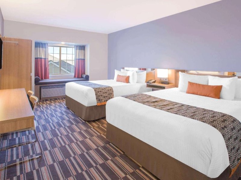 Microtel Inn & Suites by Wyndham Cuauhtemoc Campos Menonitasの写真
