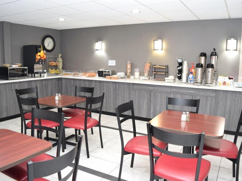 レッド ルーフ イン バタビア (Red Roof Inn Batavia)の写真
