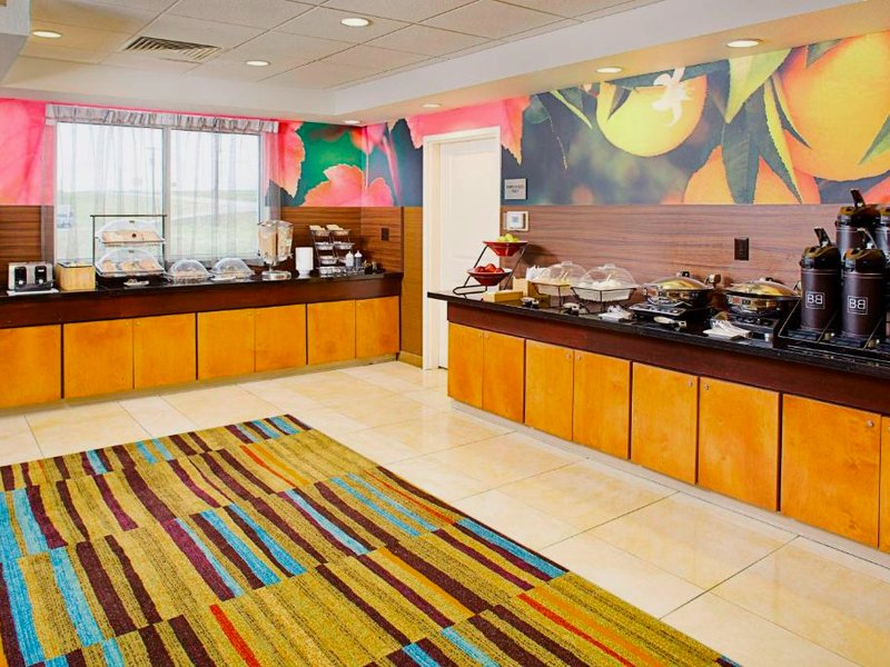 フェアフィールド イン&スイーツ ジョーンズボロ (Fairfield Inn & Suites Jonesboro)の写真