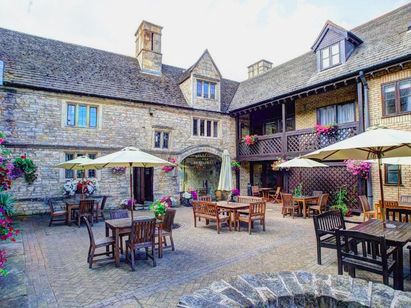 The Bell Inn, Stilton, Cambridgeshire - The Coaching Inn Groupの写真