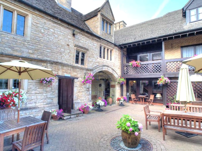 The Bell Inn, Stilton, Cambridgeshire - The Coaching Inn Groupの写真