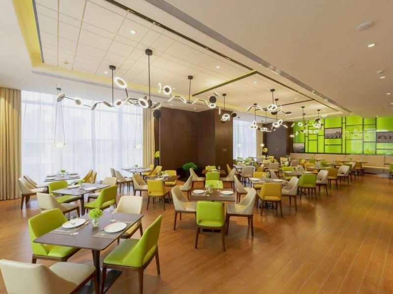 Hampton by Hilton Zhanjiang Renmin Avenueの写真