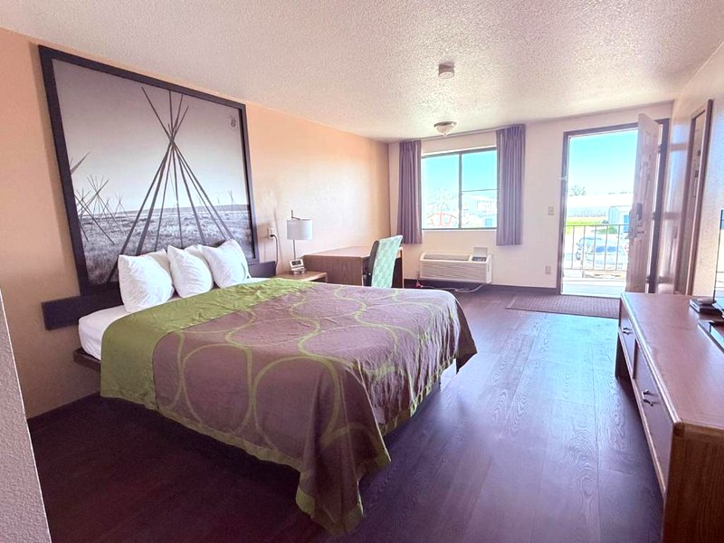 ロードウェイ イン ハーディン (Rodeway Inn Hardin)の写真