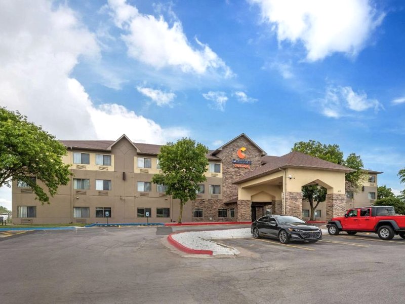 Comfort Suites Omaha East-Council Bluffsの写真