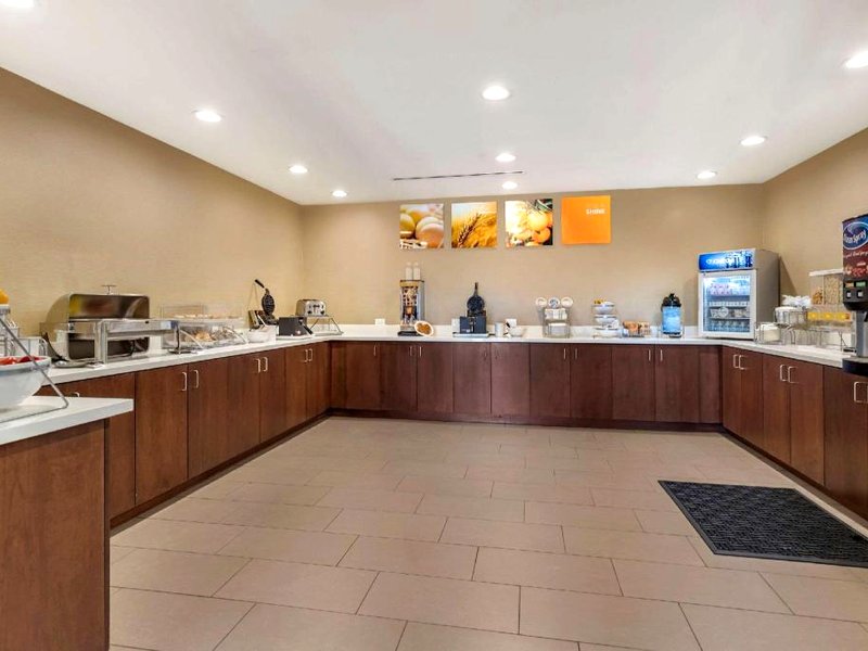 コンフォート スイーツ (Comfort Suites)の写真