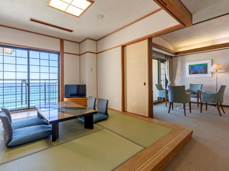 ＨＯＴＥＬ　ＲＩＶＩＥＲＡししくい (Hotel Riviera Shishikui)の写真