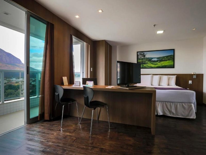 San Diego Suites Governador Valadaresの写真