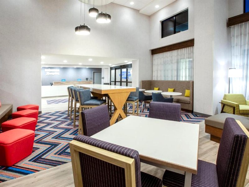 Hampton Inn & Suites by Hilton La Grandeの写真