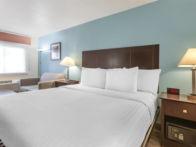ベストウェスタン コッパー ヒルズ イン (Best Western Copper Hills Inn)の写真