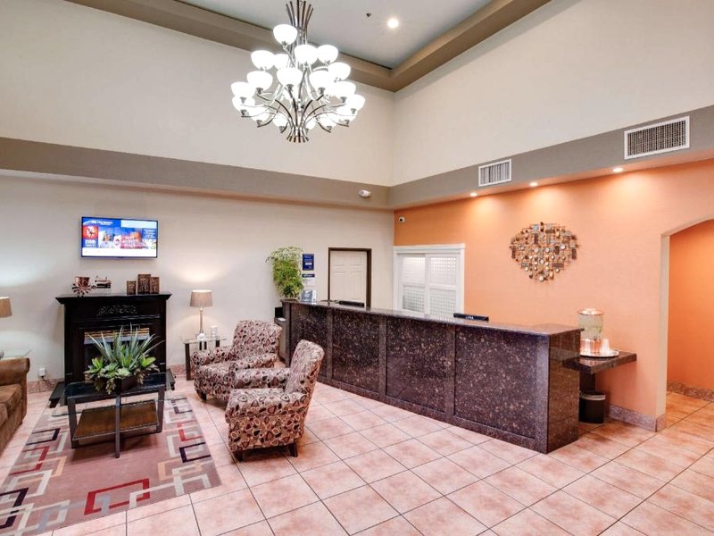 ベストウェスタン コッパー ヒルズ イン (Best Western Copper Hills Inn)の写真