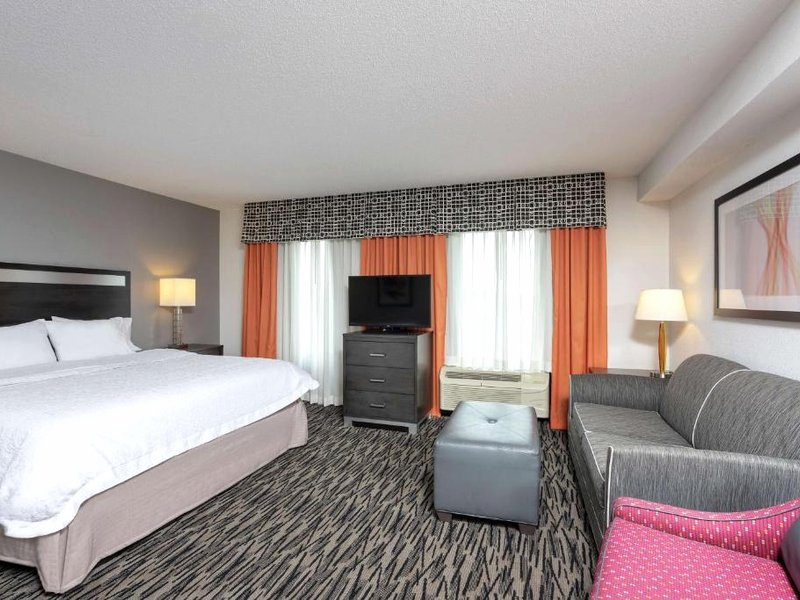 Hampton Inn Akron-Southの写真