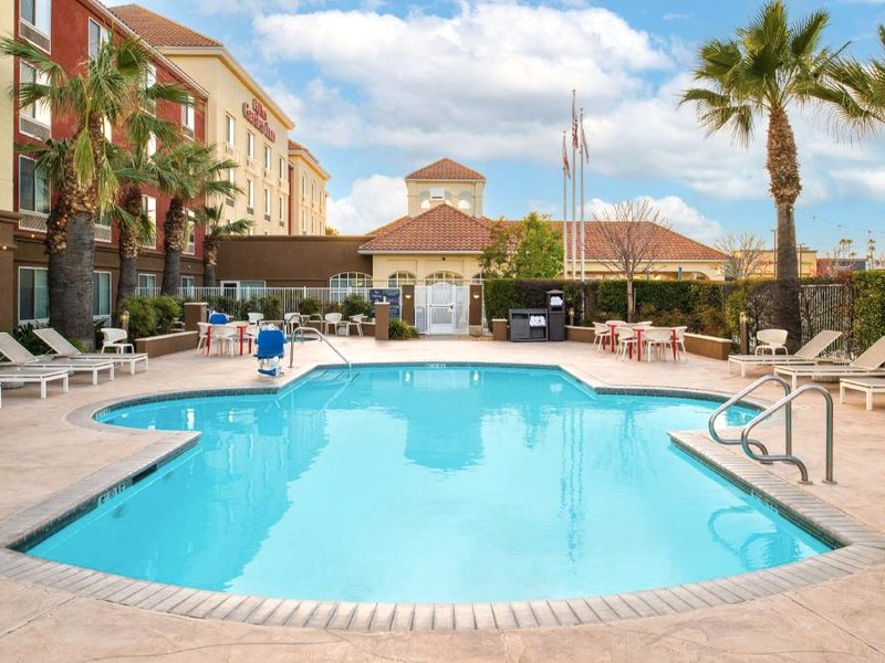 ヒルトン ガーデン イン フォンタナ (Hilton Garden Inn Fontana)の写真