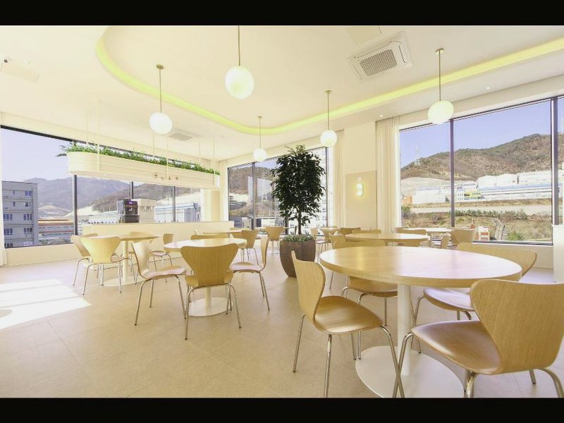 ヘルモン ホテル (Hermon Hotel)の写真