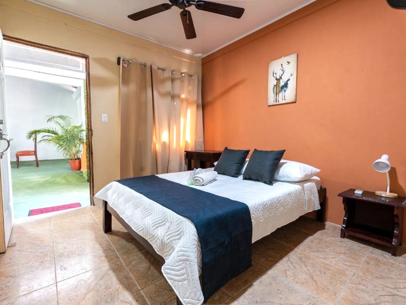 Hotel El Cocobolo Food&Rest Room 6 B&B WiFi AC Pkg Free Swimmingpoolの写真