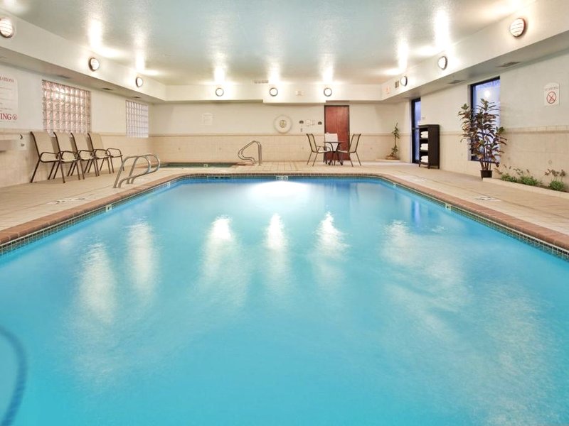 Spark by Hilton Lansingの写真