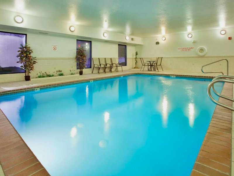 Spark by Hilton Lansingの写真