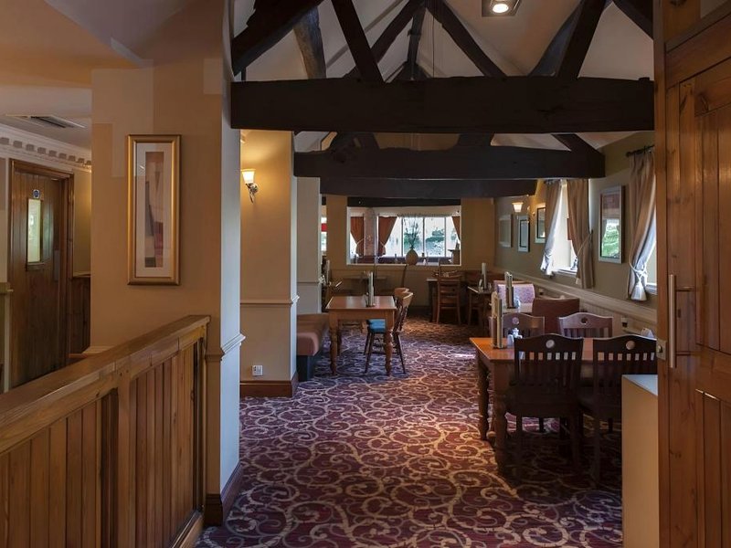 Meadow Farm Redditch by Marstons Innsの写真
